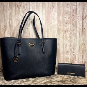 Michael Kors Black Jet Set